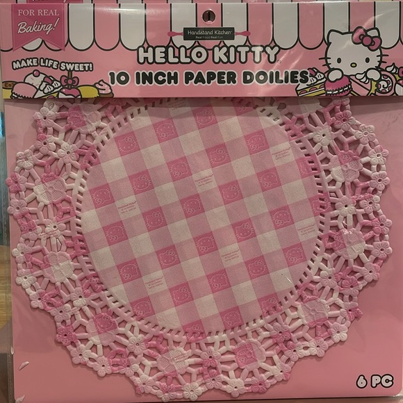 Hello Kitty Baking Set - Picture 2 of 4